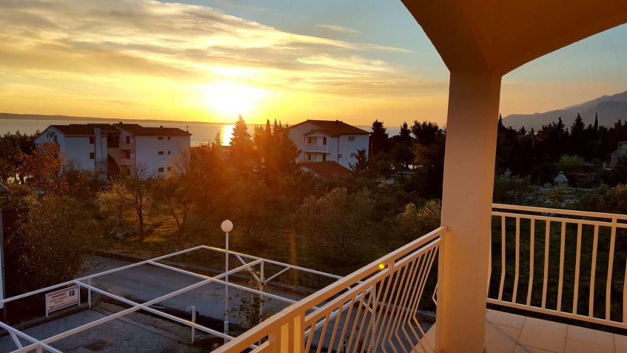 Apartments Merion Starigrad Paklenica Exterior photo